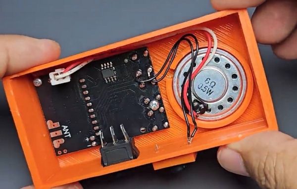 Мини рация (Walkie Talkie) на 7 каналов из готового модуля с Китая Мини рация (Walkie Talkie) на 7 каналов из готового модуля с Китая