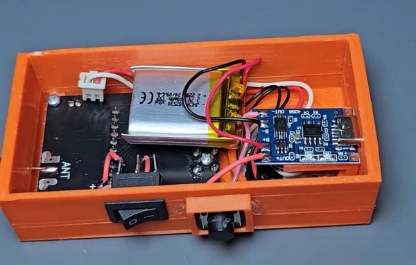 Мини рация (Walkie Talkie) на 7 каналов из готового модуля с Китая Мини рация (Walkie Talkie) на 7 каналов из готового модуля с Китая